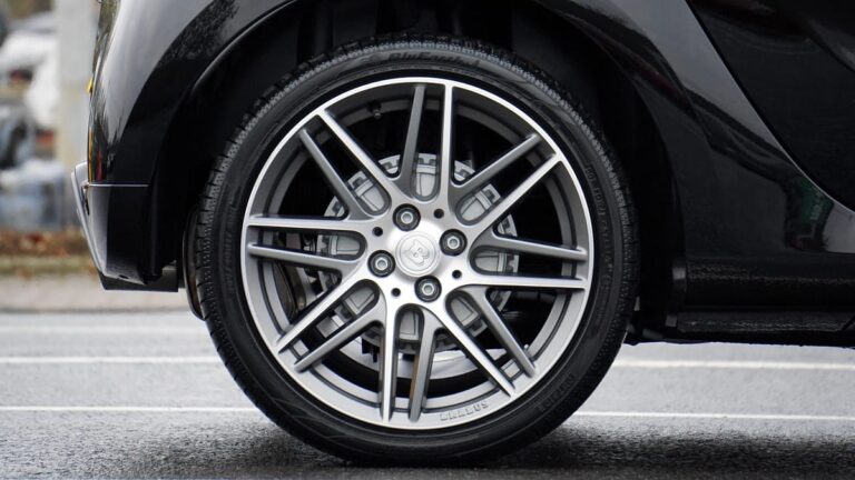 Entretien jantes aluminium voiture produits méthodes