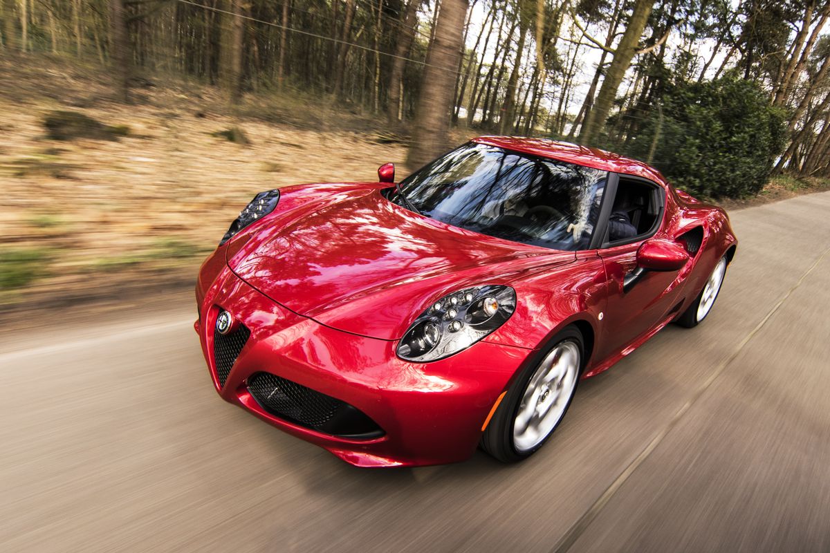Housse de protection voiture de luxe guide comparatif